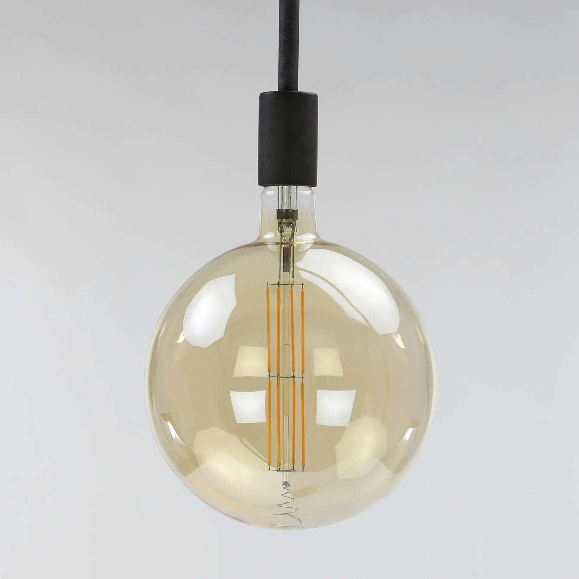 Ampoule globe 20 cm ambré LED filament lumière chaude (E27)