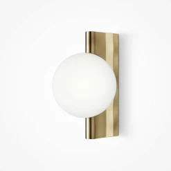 Applique globe en verre sur base verticale dorée MESA