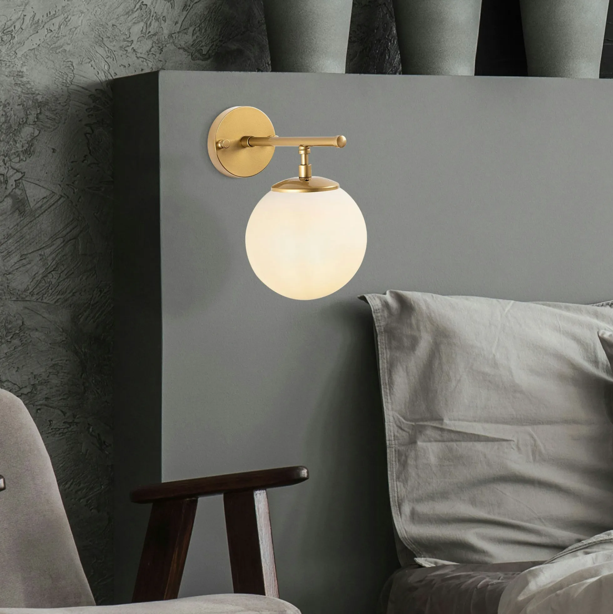 Applique murale art déco dorée, globe blanc sur tige SIERRE