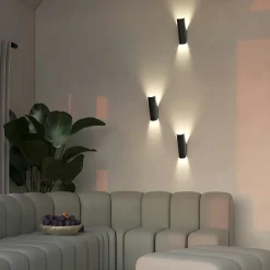 Applique murale noire – forme pliée, éclairage haut bas MESA