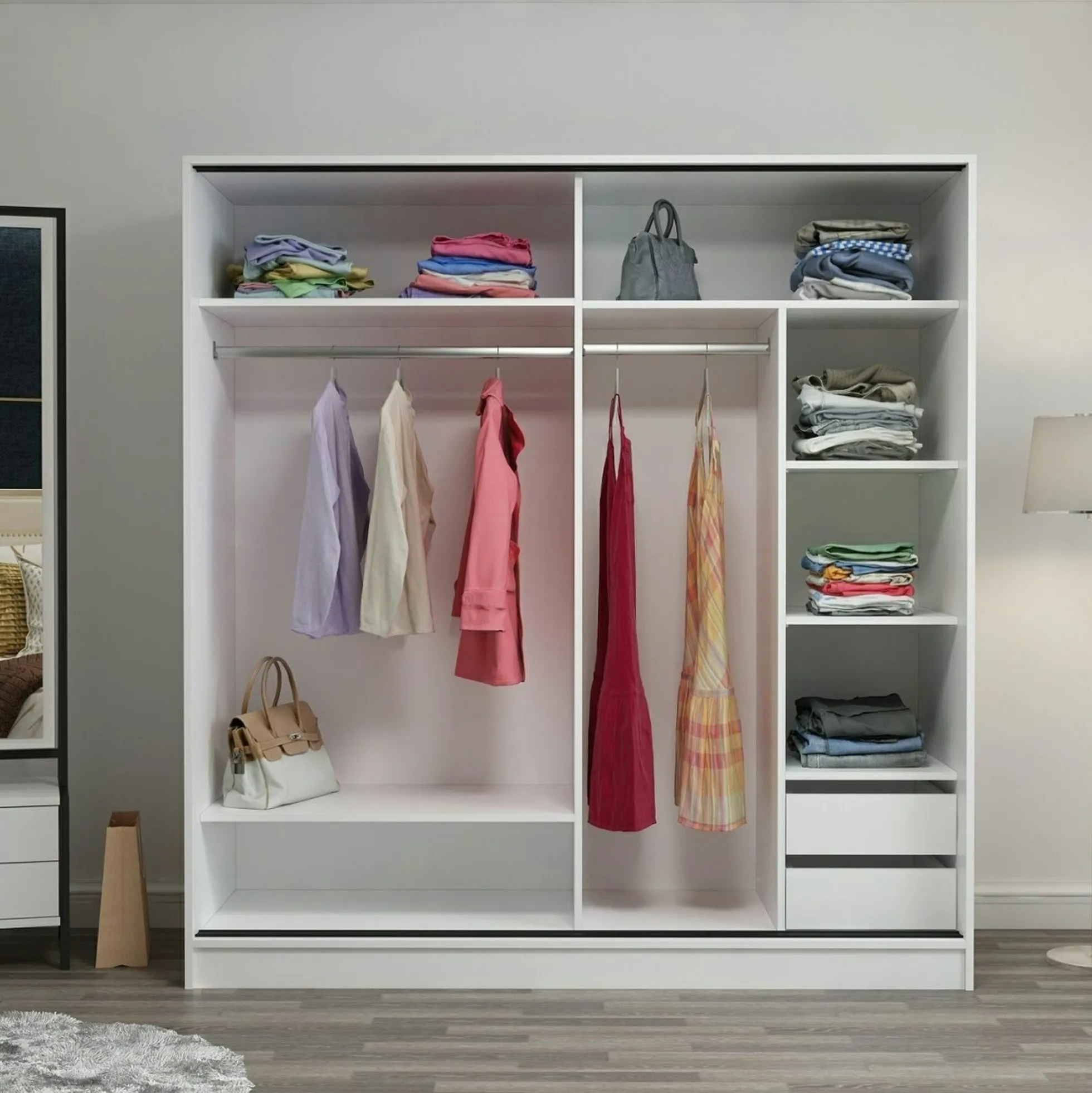 Armoire penderie blanche, porte effet bois et miroir BYRON