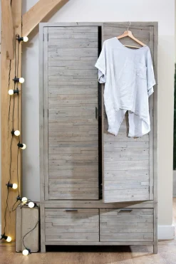 Armoire penderie bois recyclé grisé SIENNE