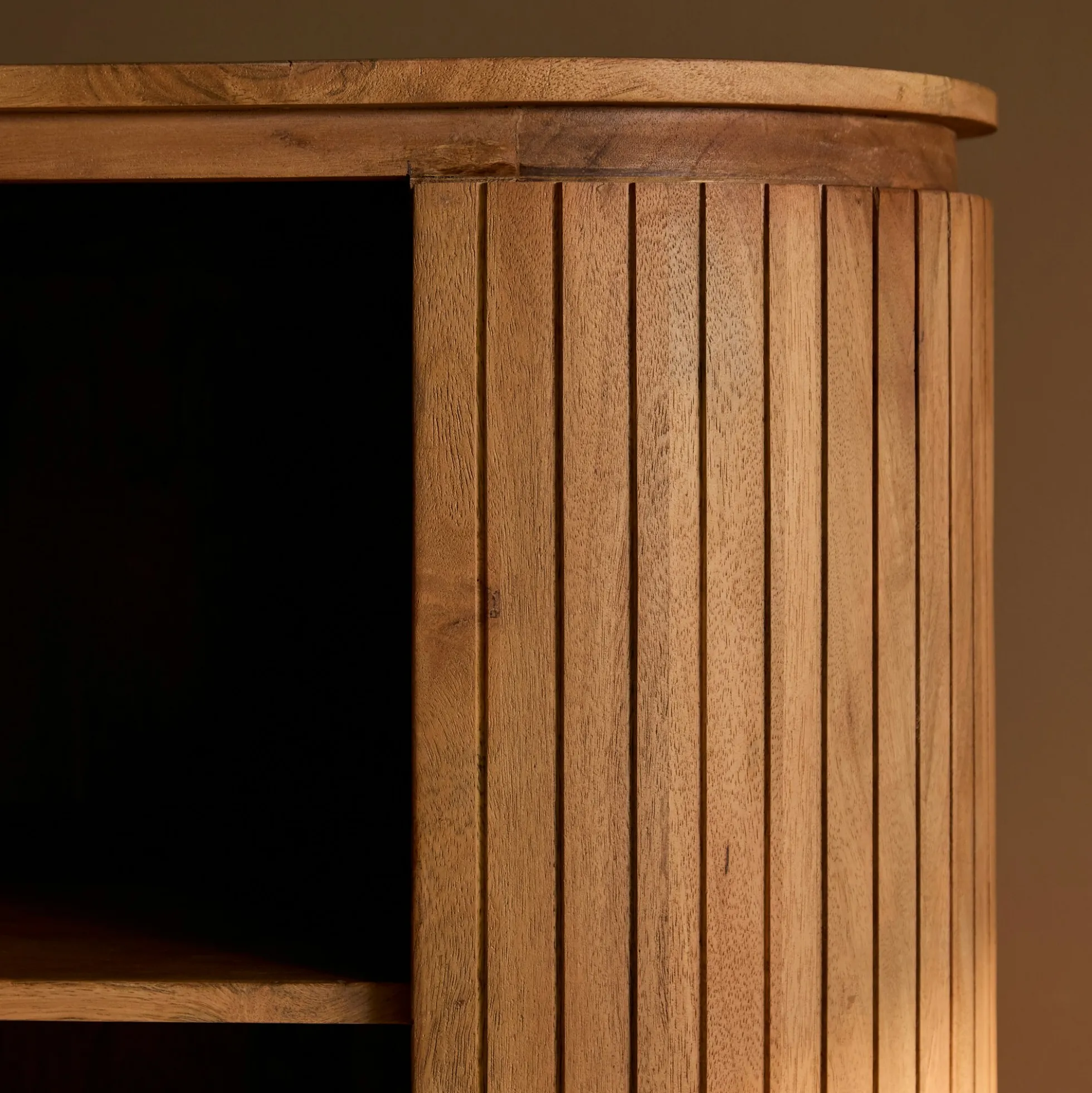 Bibliothèque haute bois rainuré avec rangement CALERO