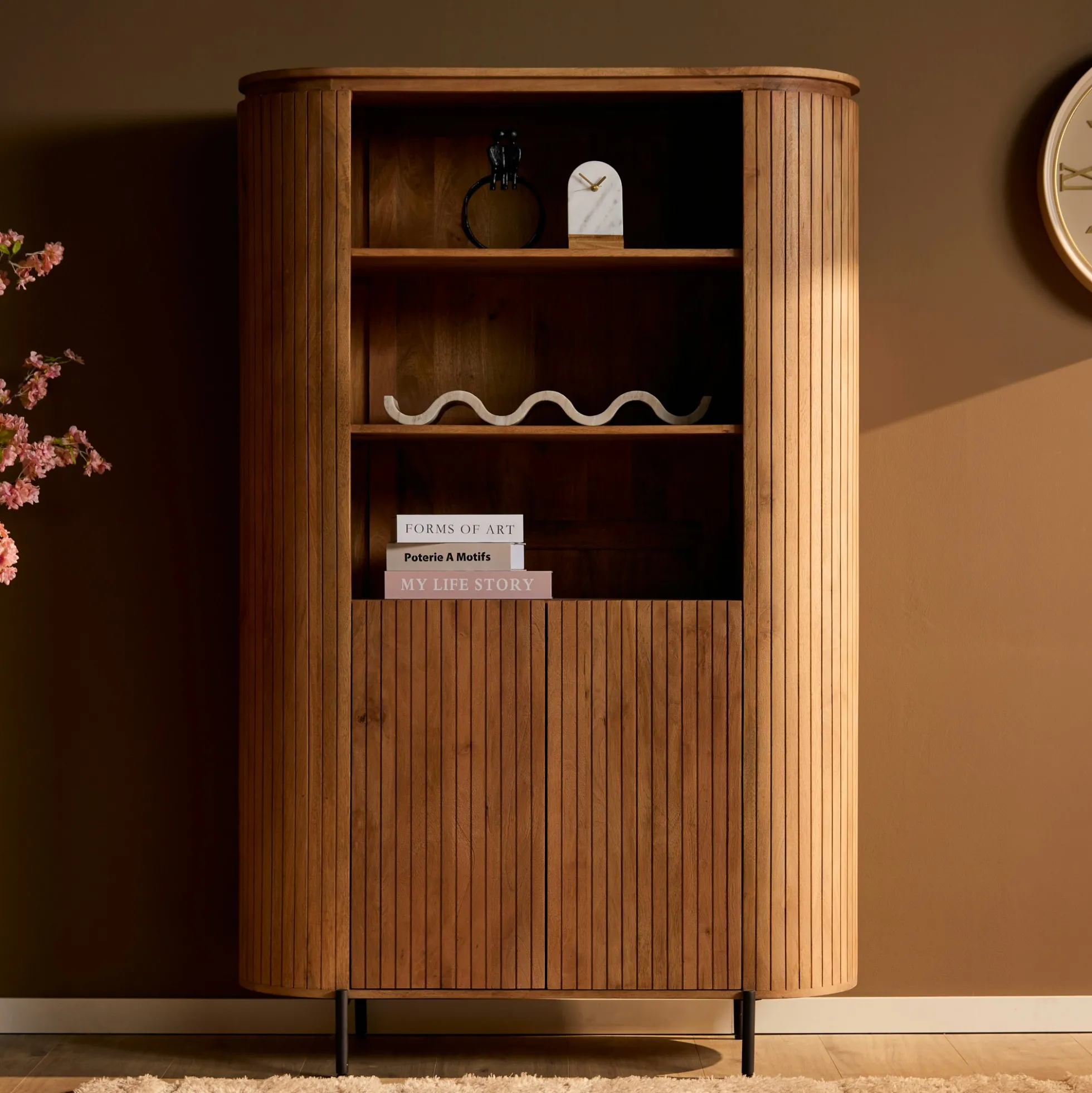 Bibliothèque haute bois rainuré avec rangement CALERO
