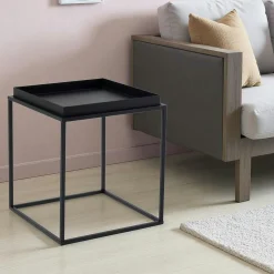Bout de canapé cube noir – plateau mobile, style design SFAX
