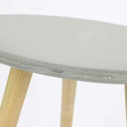 Bout de canapé rond pieds bois et plateau béton D65xH57cm