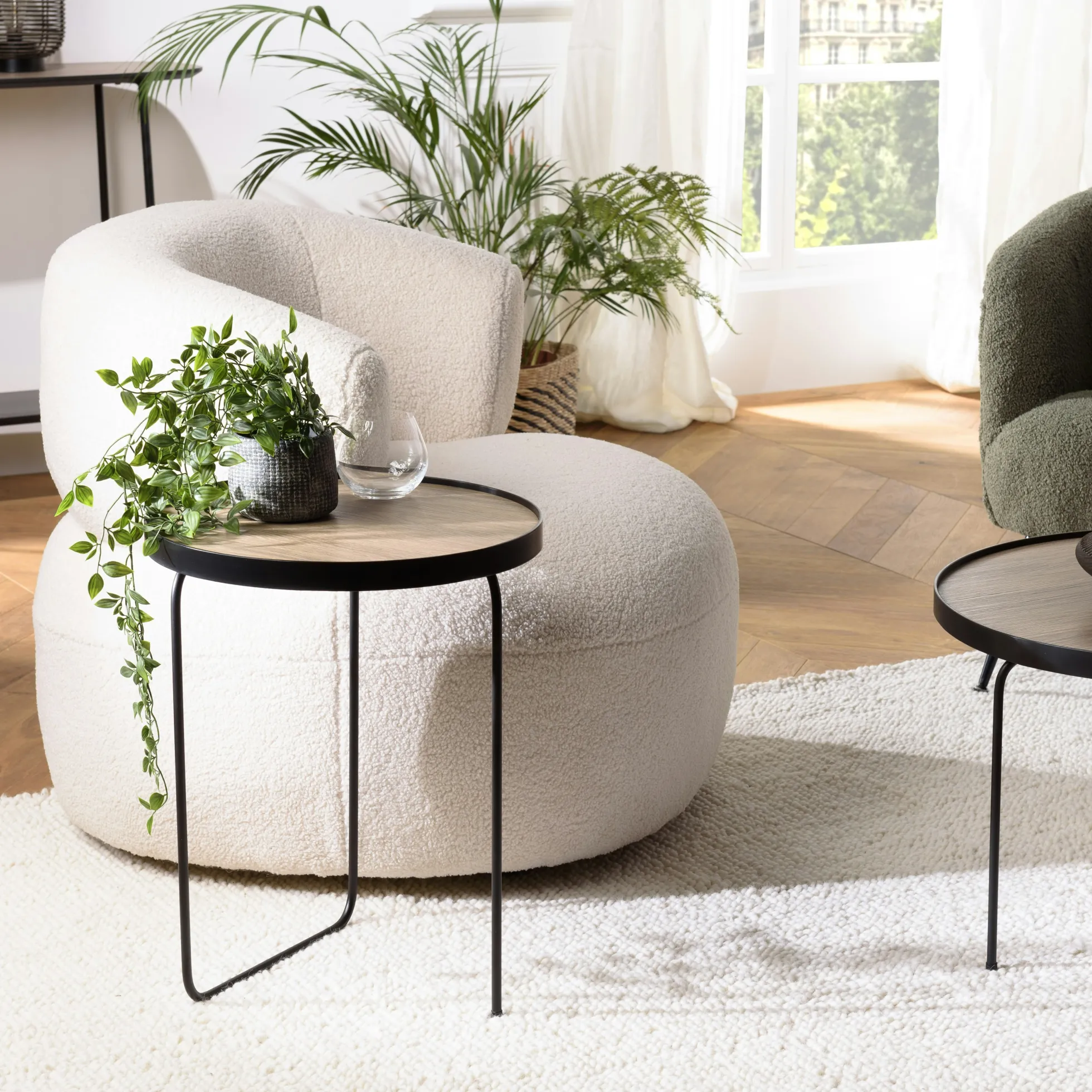 Bout de canapé rond pieds design LANDAISE