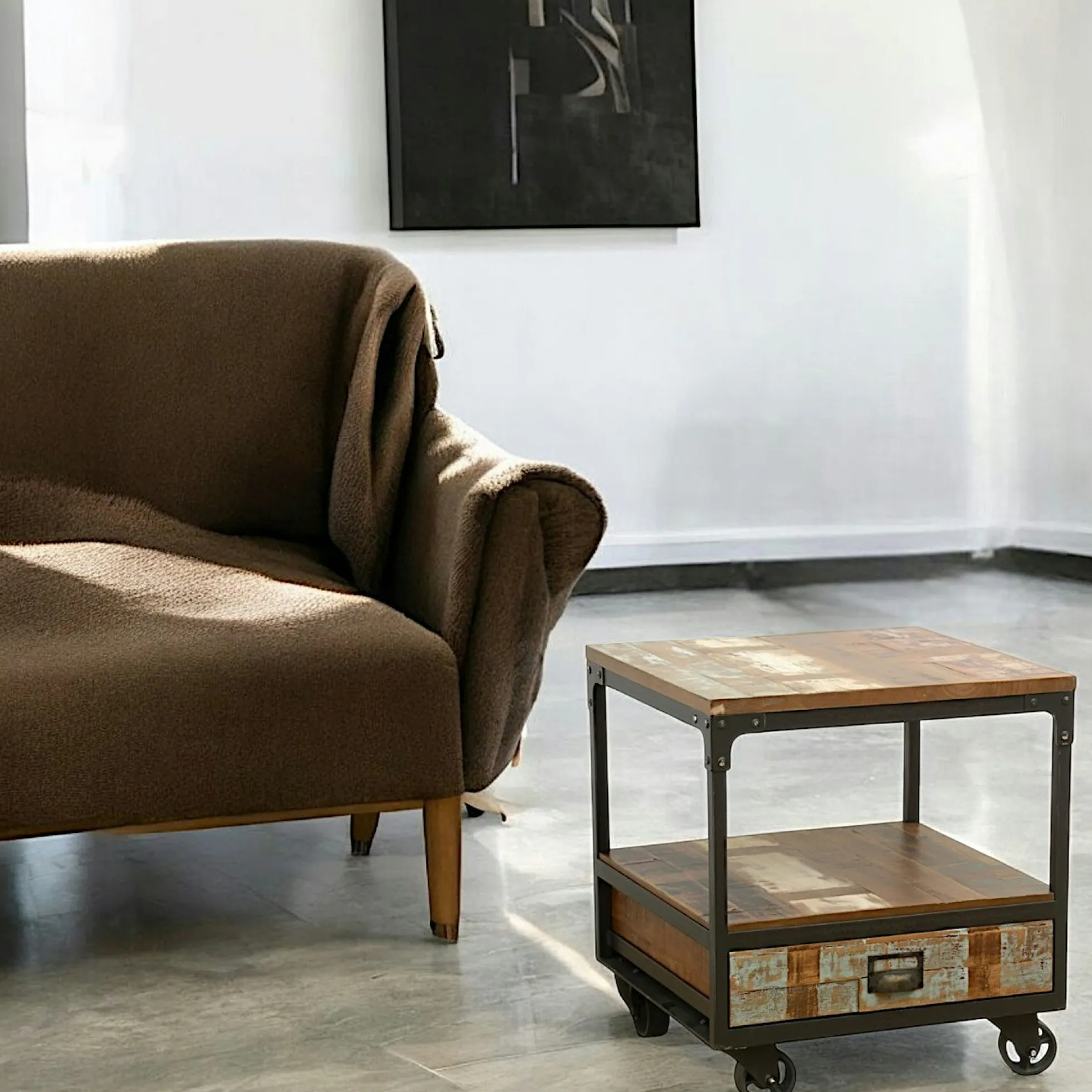 Bout de Canapé / Table de Chevet à roulettes 1 tiroir, double plateaux en Hévéa recyclé coloré et métal 50x50x55cm LOFT COLORS