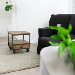 Bout de Canapé / Table de Chevet à roulettes 1 tiroir, double plateaux en Hévéa recyclé naturel et métal 50x50x55cm LOFT