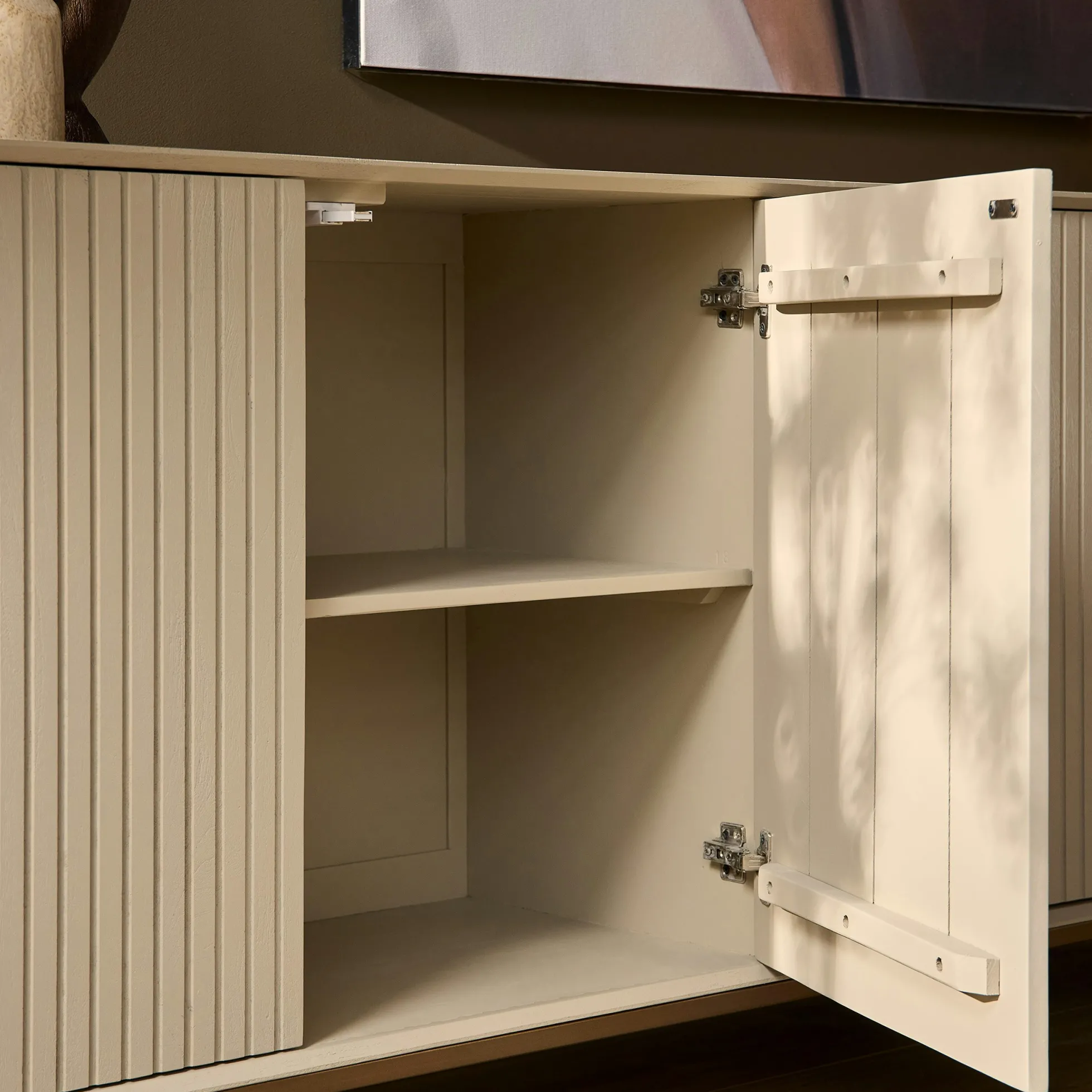 Buffet bois sable 4 portes rainurées 210 cm CORTINA