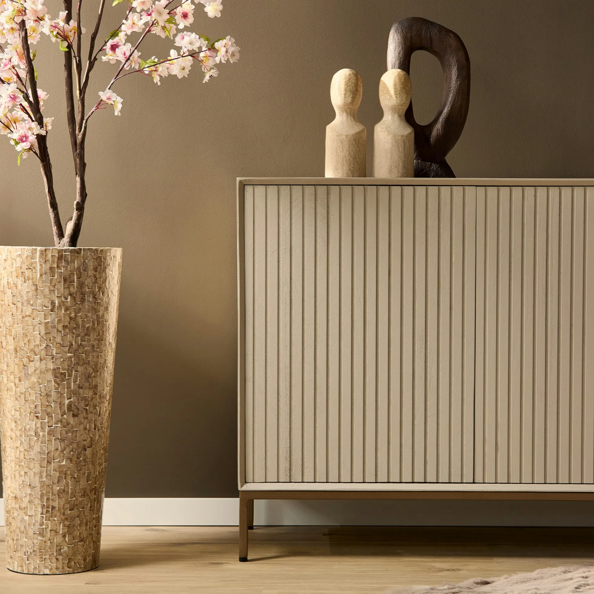 Buffet bois sable 4 portes rainurées 210 cm CORTINA