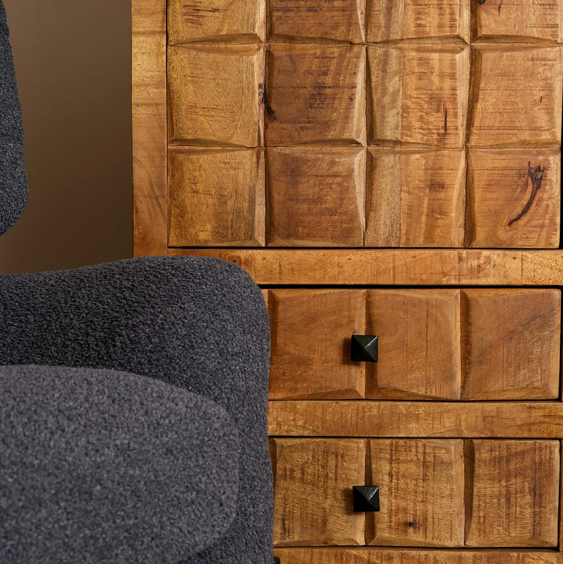 Buffet vaisselier en bois 2 portes décor damier UDA