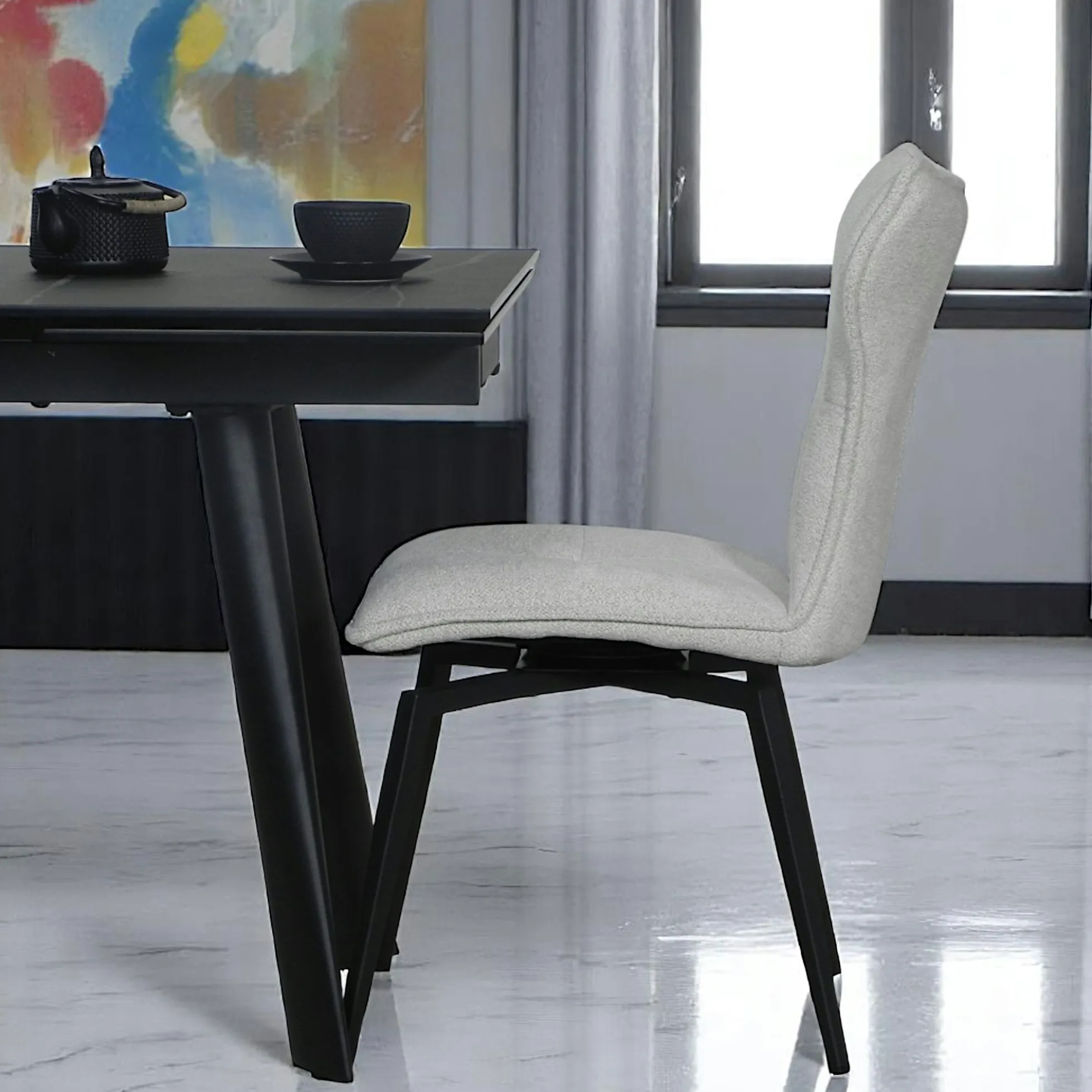 Chaise beige pivotante en velours avec passepoil (lot de 2) LOMBARDIE