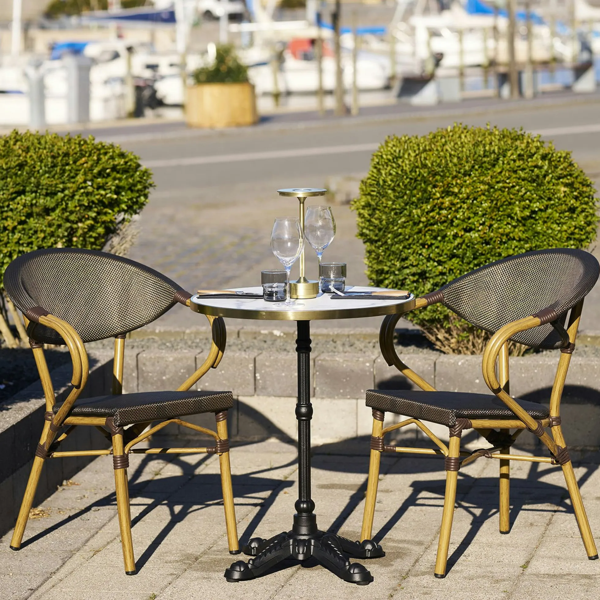 Chaise bistrot en textilène brun et bambou (lot de 2)