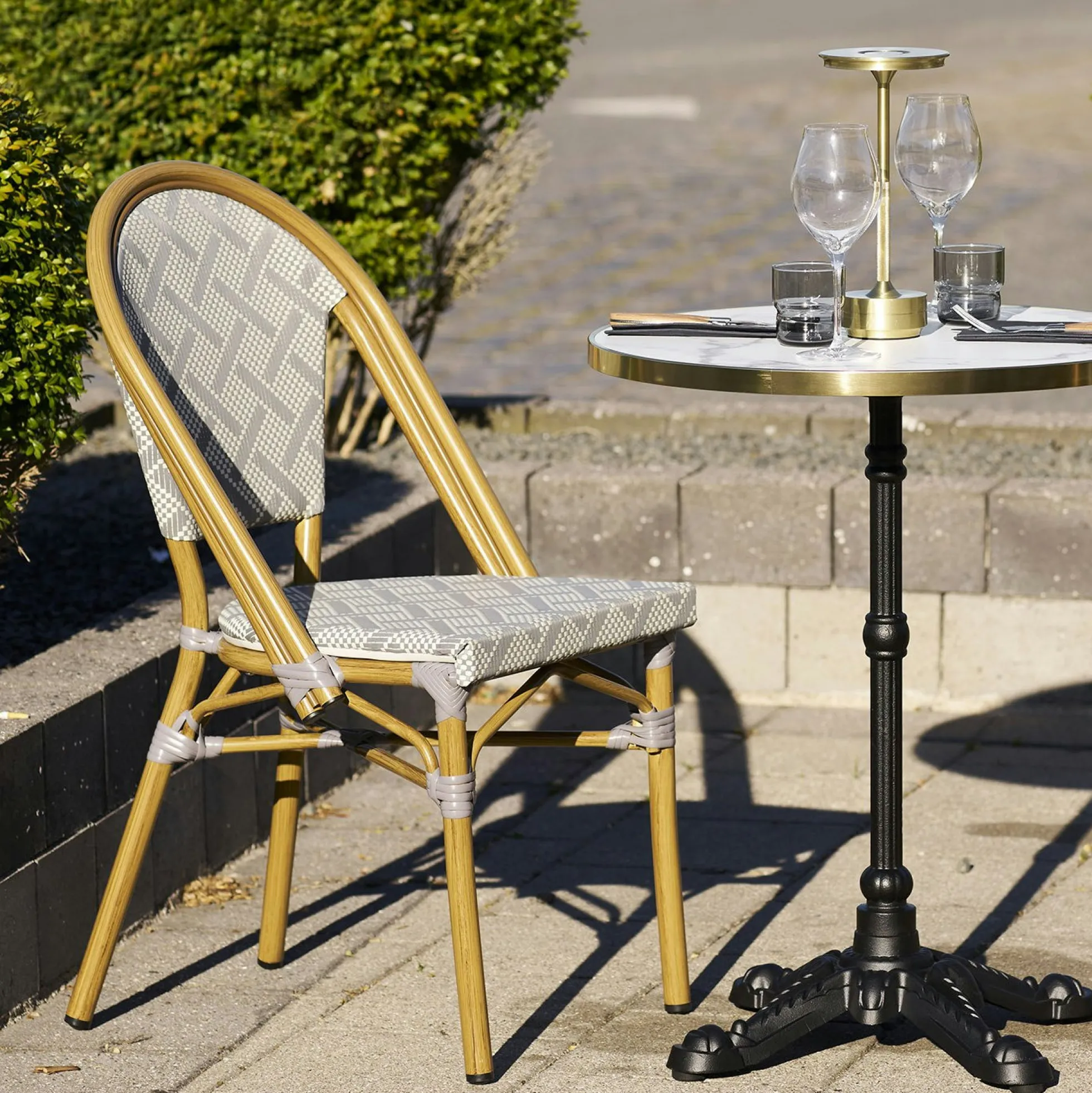 Chaise bistrot grise en textilène (lot de 2) TORANO