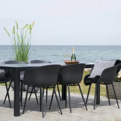 Chaise coque noire en polypropylène (lot de 2)