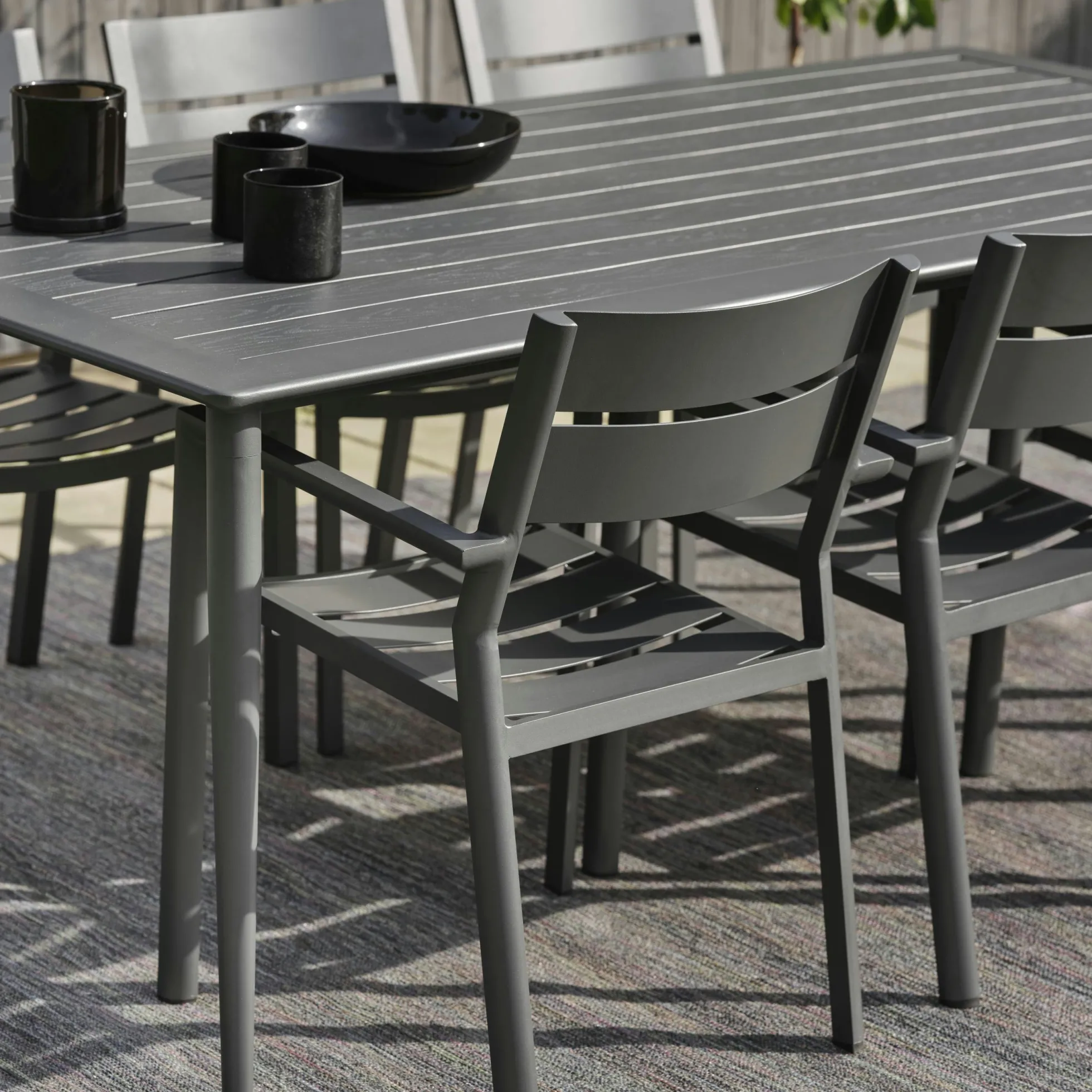 Chaise de jardin avec accoudoirs en aluminium gris ardoise (lot de 2) STOCKHOLM