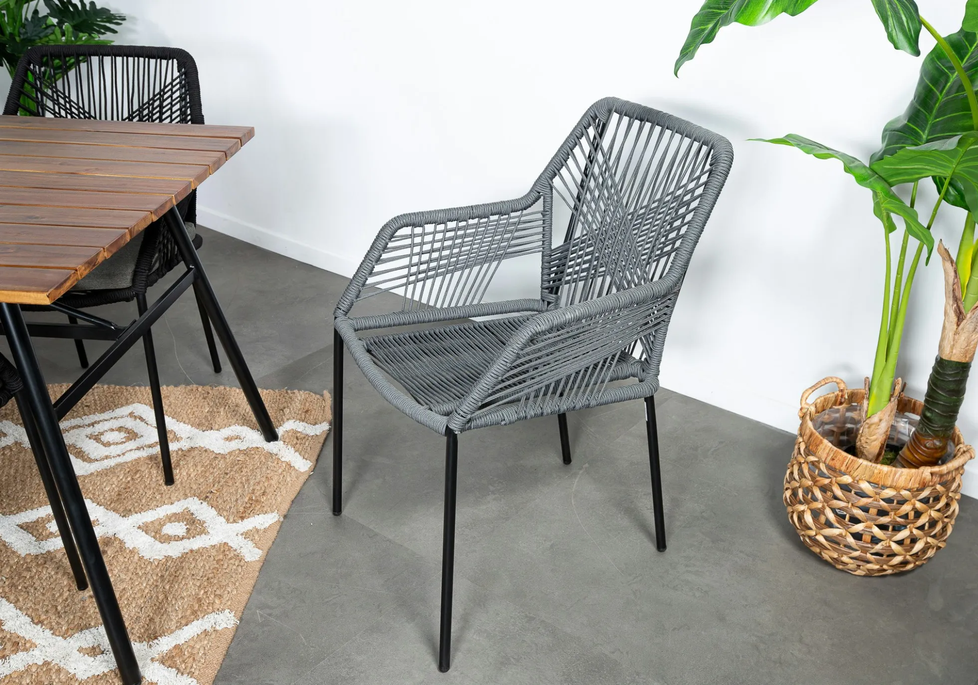 Chaise de jardin en corde tressée grise GRENADE