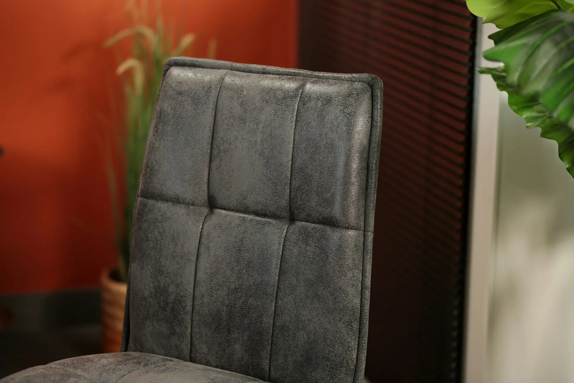 Chaise de salle à manger gris sombre avec pieds épingle (lot de 2) MALMOE