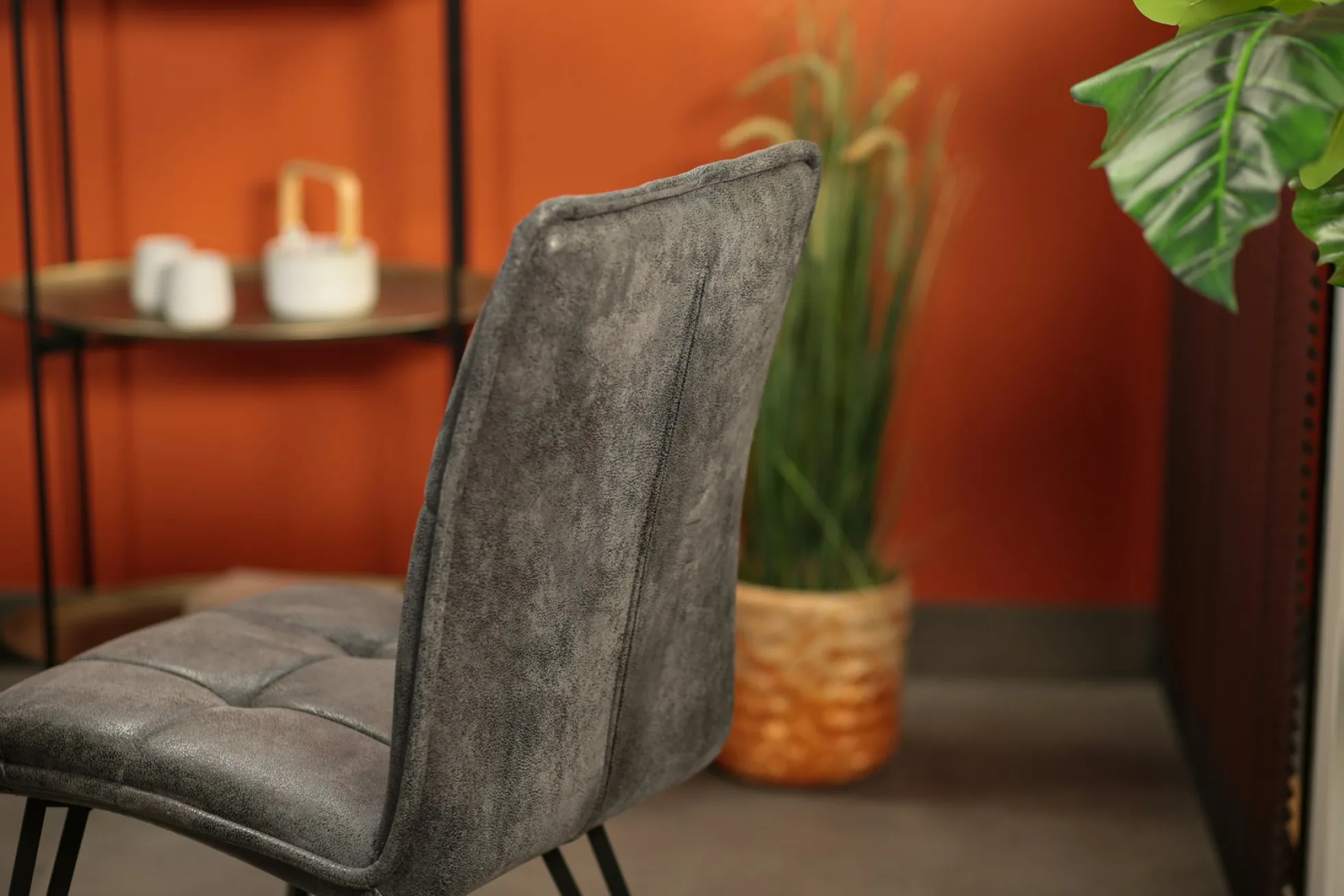 Chaise de salle à manger gris sombre avec pieds épingle (lot de 2) MALMOE