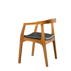 Chaise en bois ronde - assise noire TENA