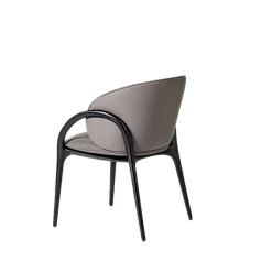 Chaise en cuir gris foncé dos rond accoudoirs bois noir ALDER