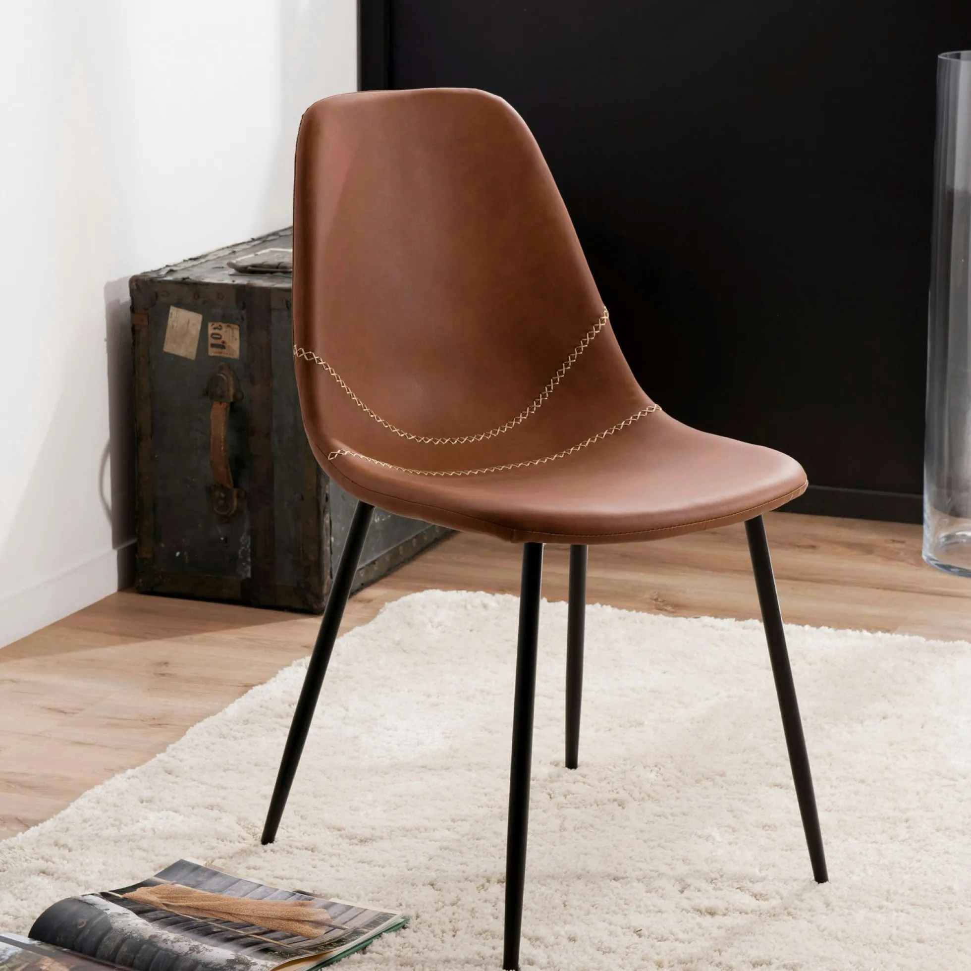Chaise marron à couture apparente (lot de 2) TIM