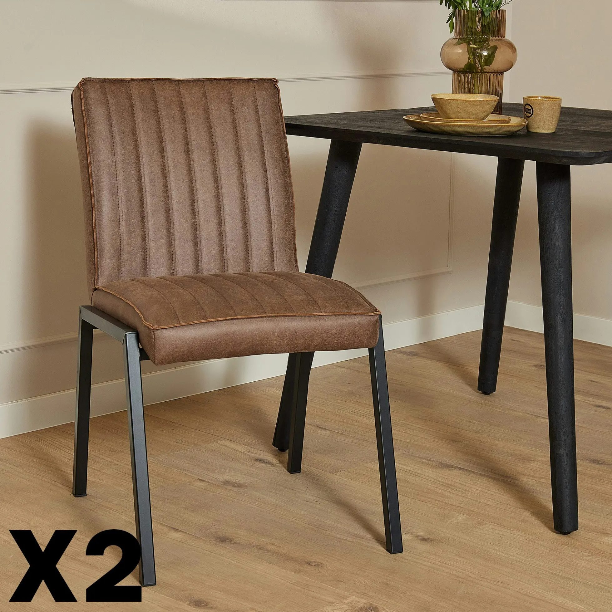 Chaise marron rembourrée à bandes (lot de 2) CORTINA