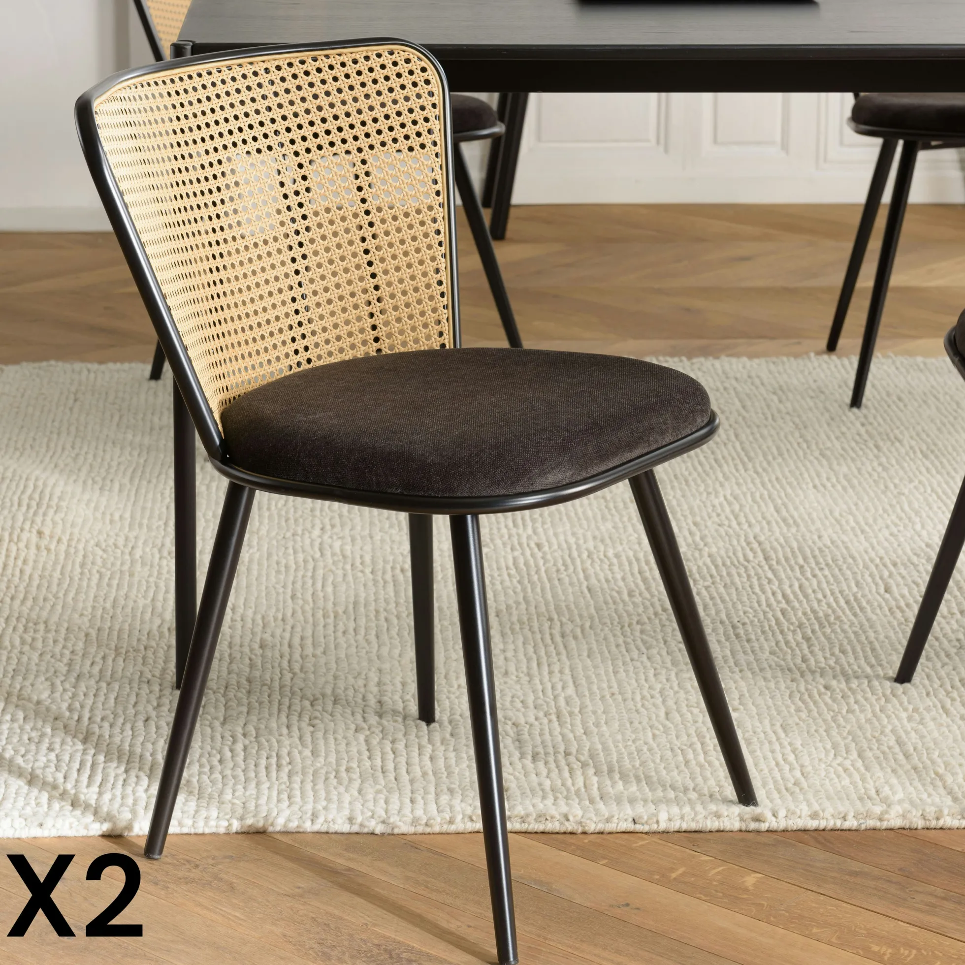 Chaise moderne dossier rotin assise velours noir (lot de 2) LOANO
