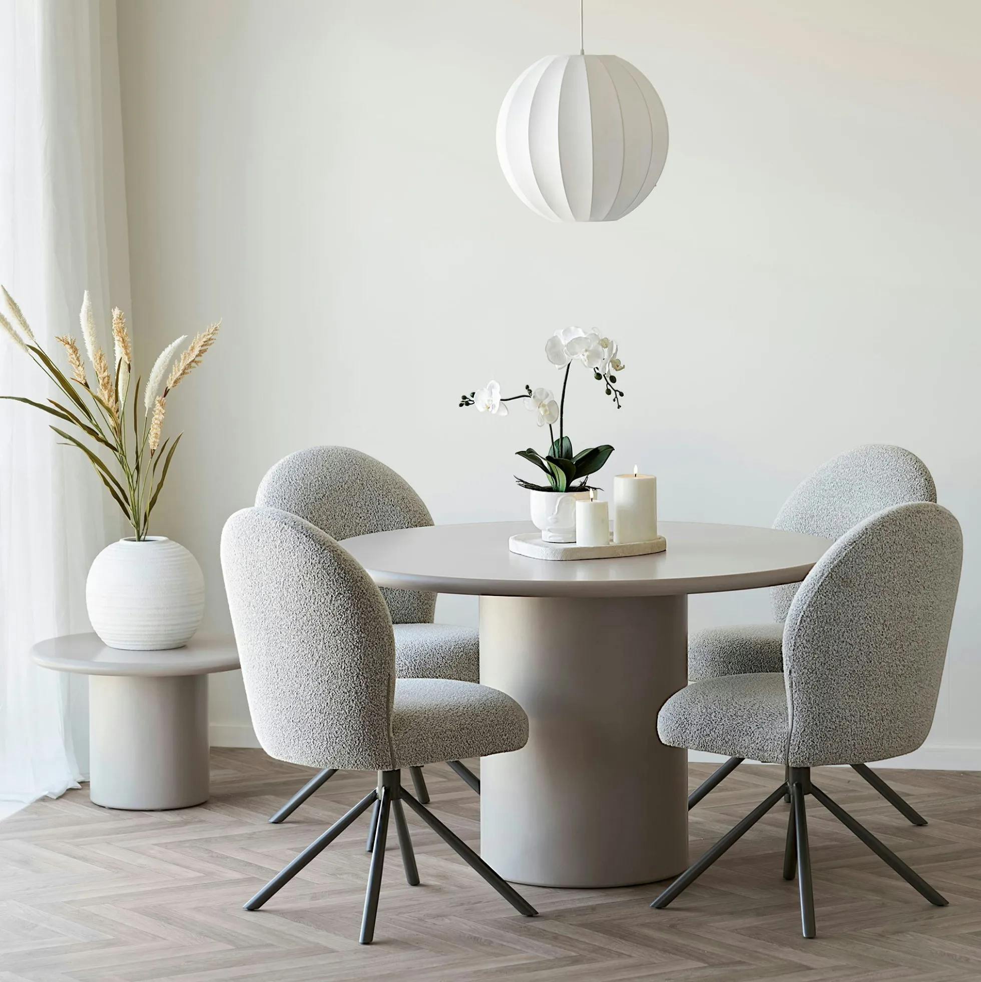 Chaise pivotante bouclette sable pied gris (lot de 2) BERLIN