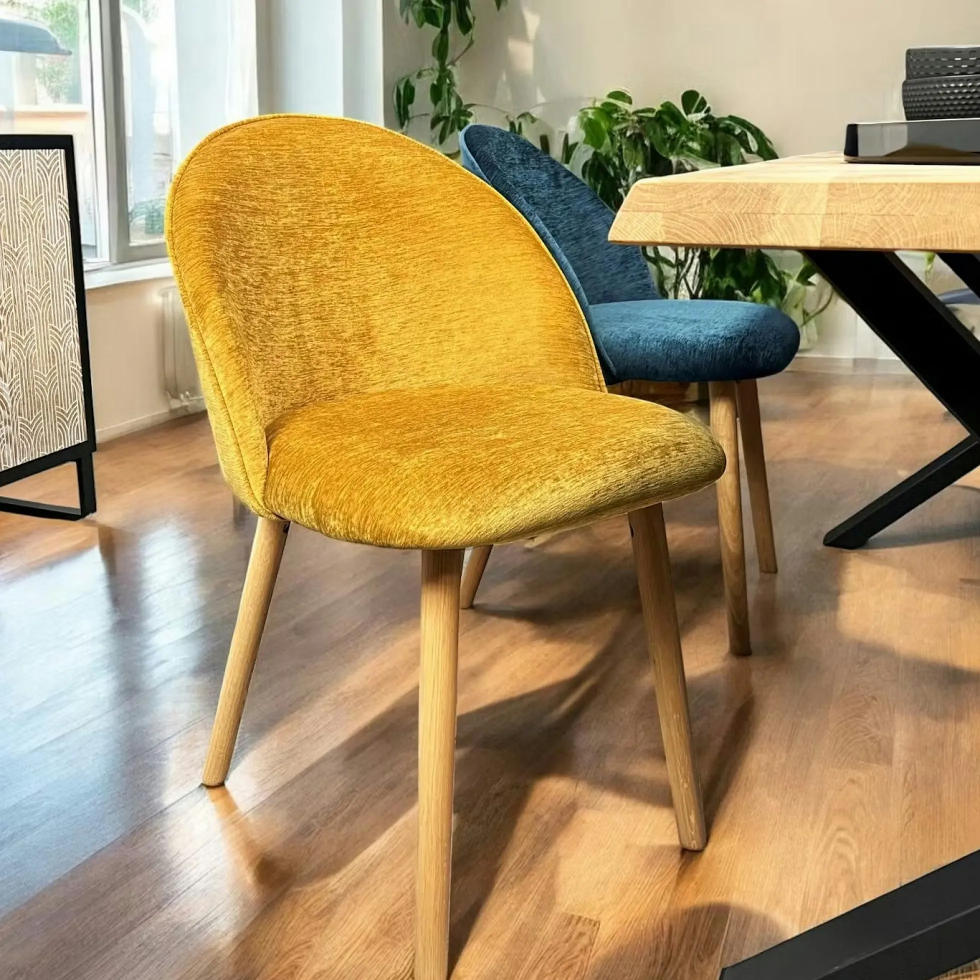 Chaise scandinave en bois et velours moutarde (lot de 2) ETNA