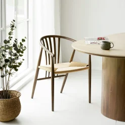 Chaise vintage en bois brun, assise rotin BERLIN