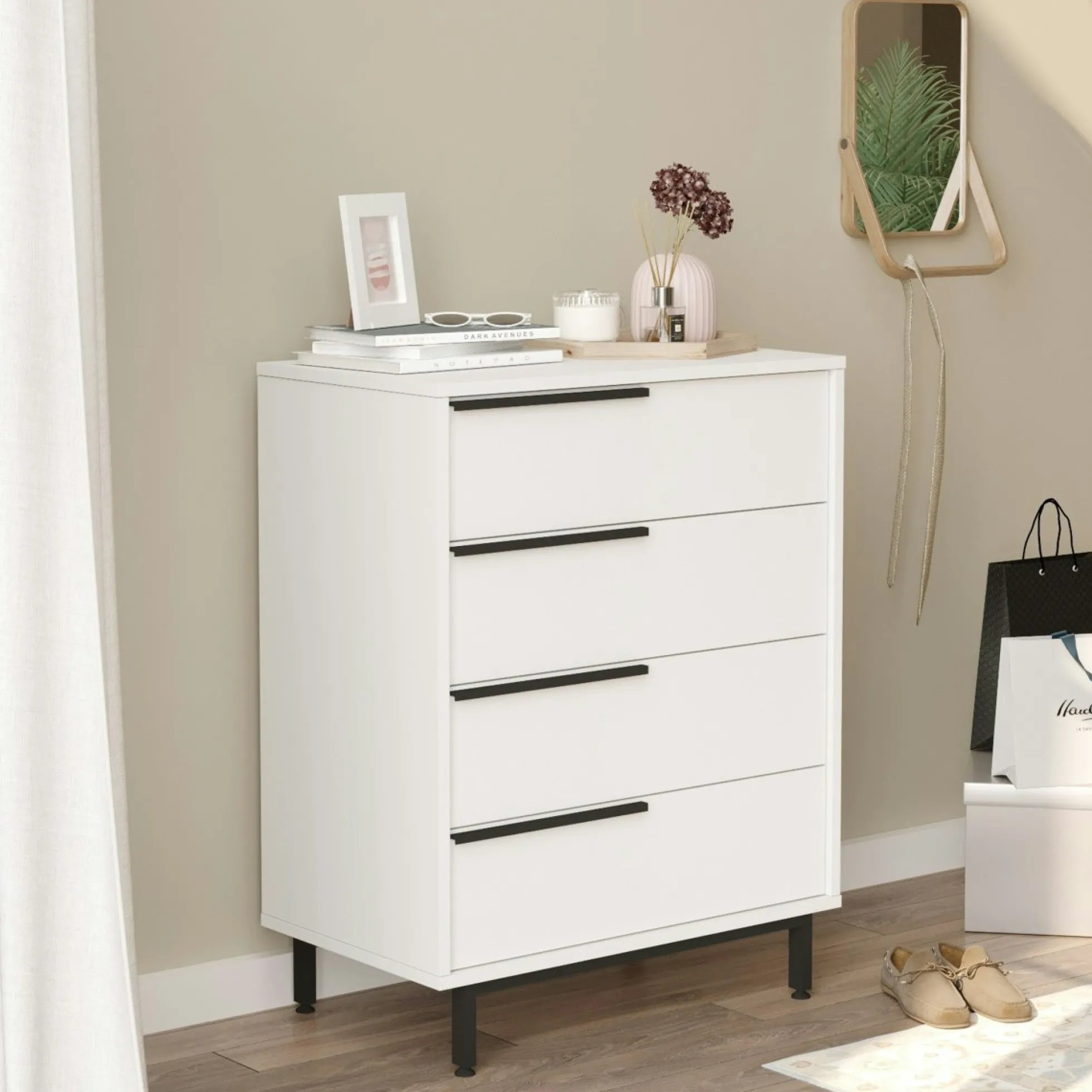Commode haute blanche à détails noirs, 4 tiroirs JENA