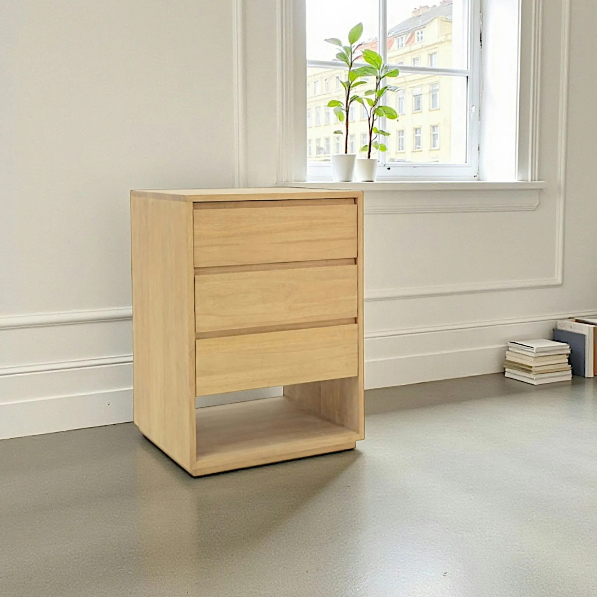 Commode / Table de Chevet Hévéa 3 tiroirs, 1 niche basse 60x50x86cm BALTIC