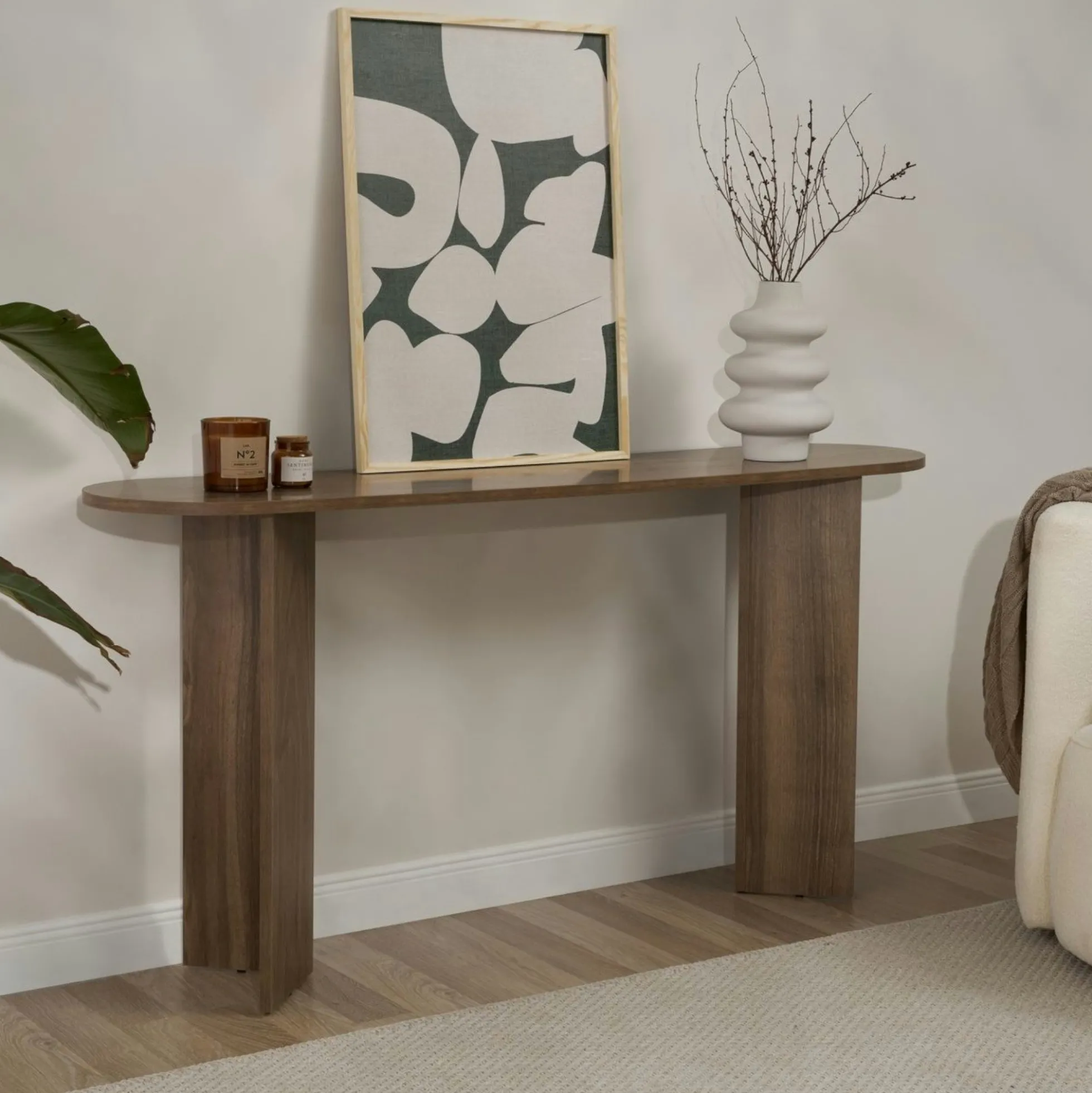 Console de salon ovale effet noyer foncé - pieds en V MARFA