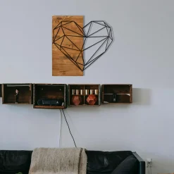 Décoration murale chambre – cœur métal et bois