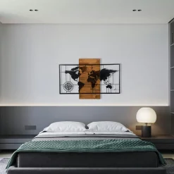 Décoration murale en métal et bois – planisphère