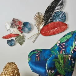 Décoration murale en métal oiseau exotique dans jardin