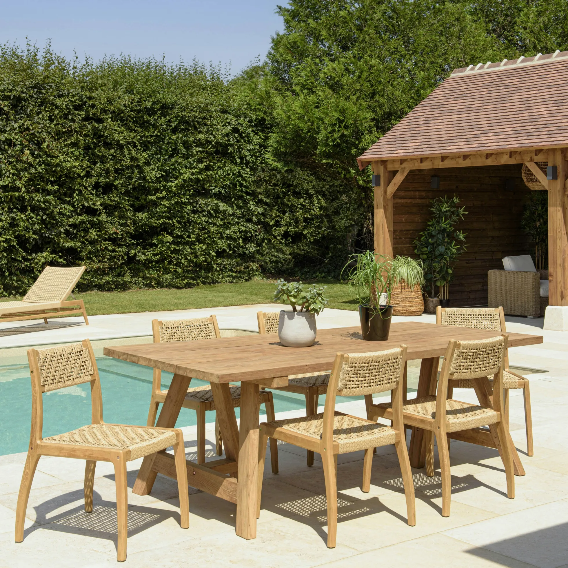 Ensemble de jardin table pieds en H et 6 chaises en rotin synthétique LUMIO