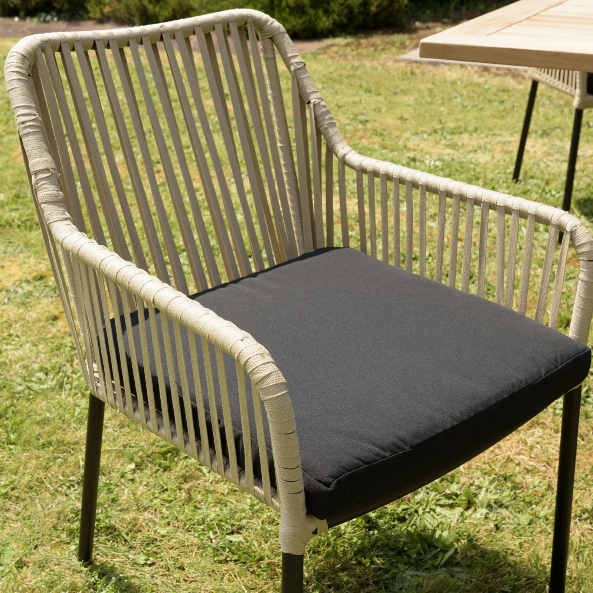 Fauteuil de jardin cordage couleur naturelle 1 coussin noir (lot de 2) GIJON