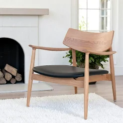 Fauteuil design en chêne avec assise noire BERLIN