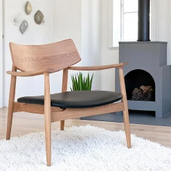 Fauteuil design en chêne avec assise noire BERLIN
