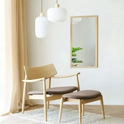 Fauteuil design scandinave chêne clair avec repose-pieds ROTTERDAM