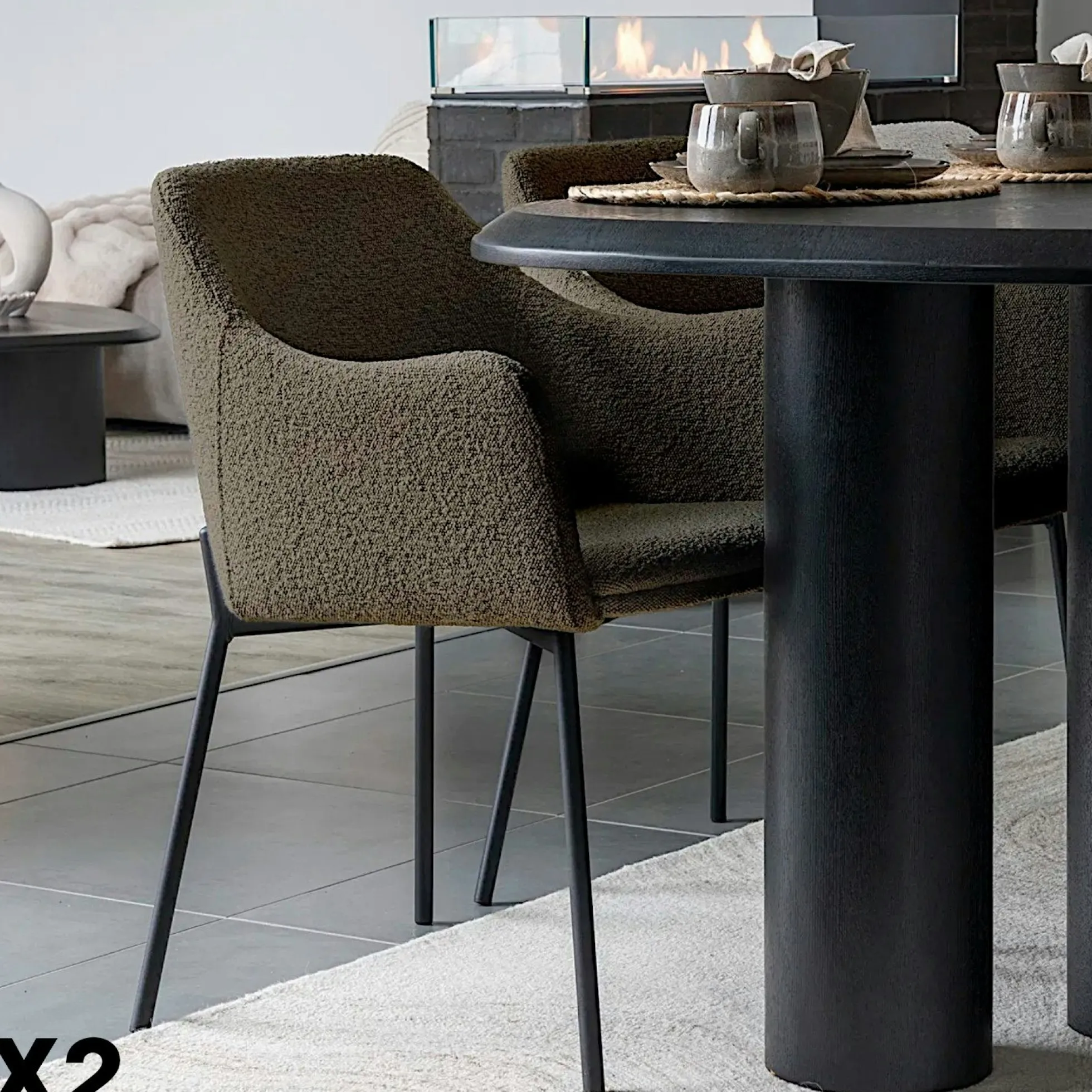 Fauteuil de table bouclette marron pieds métal noir (lot de 2) BERLIN