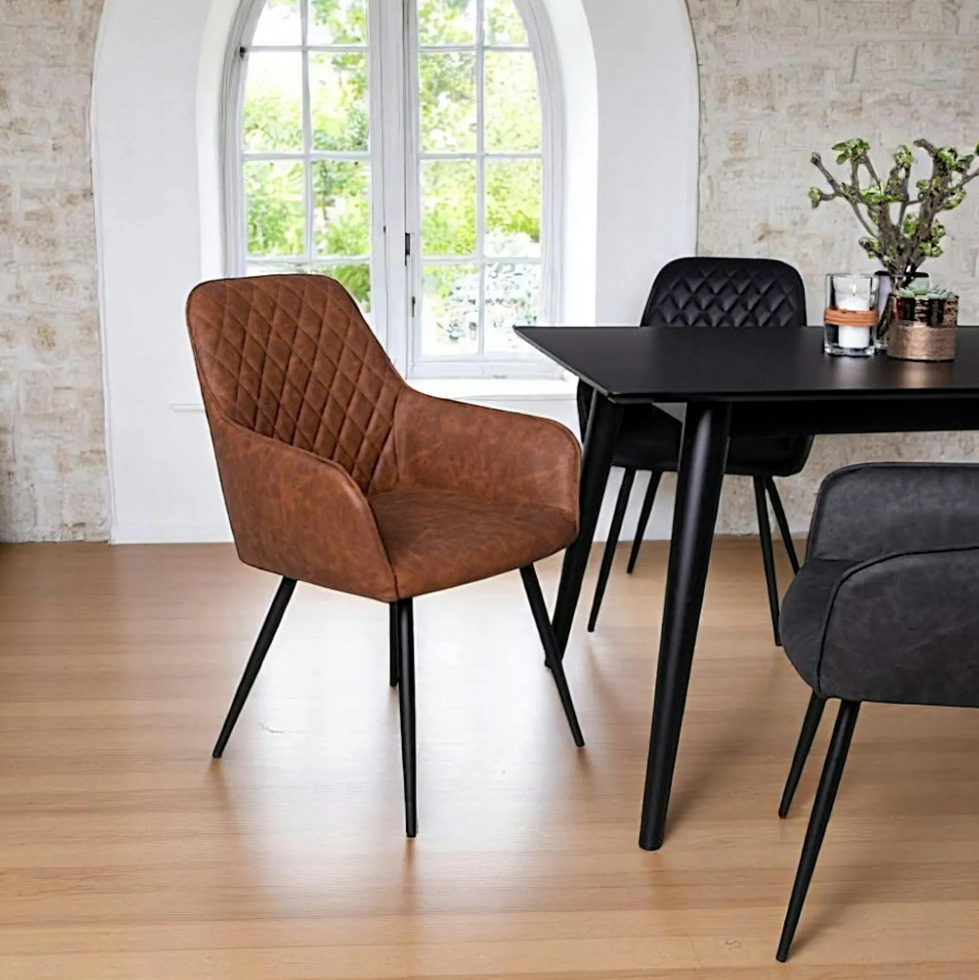Fauteuil de table marron vintage (lot de 2) SAVONE