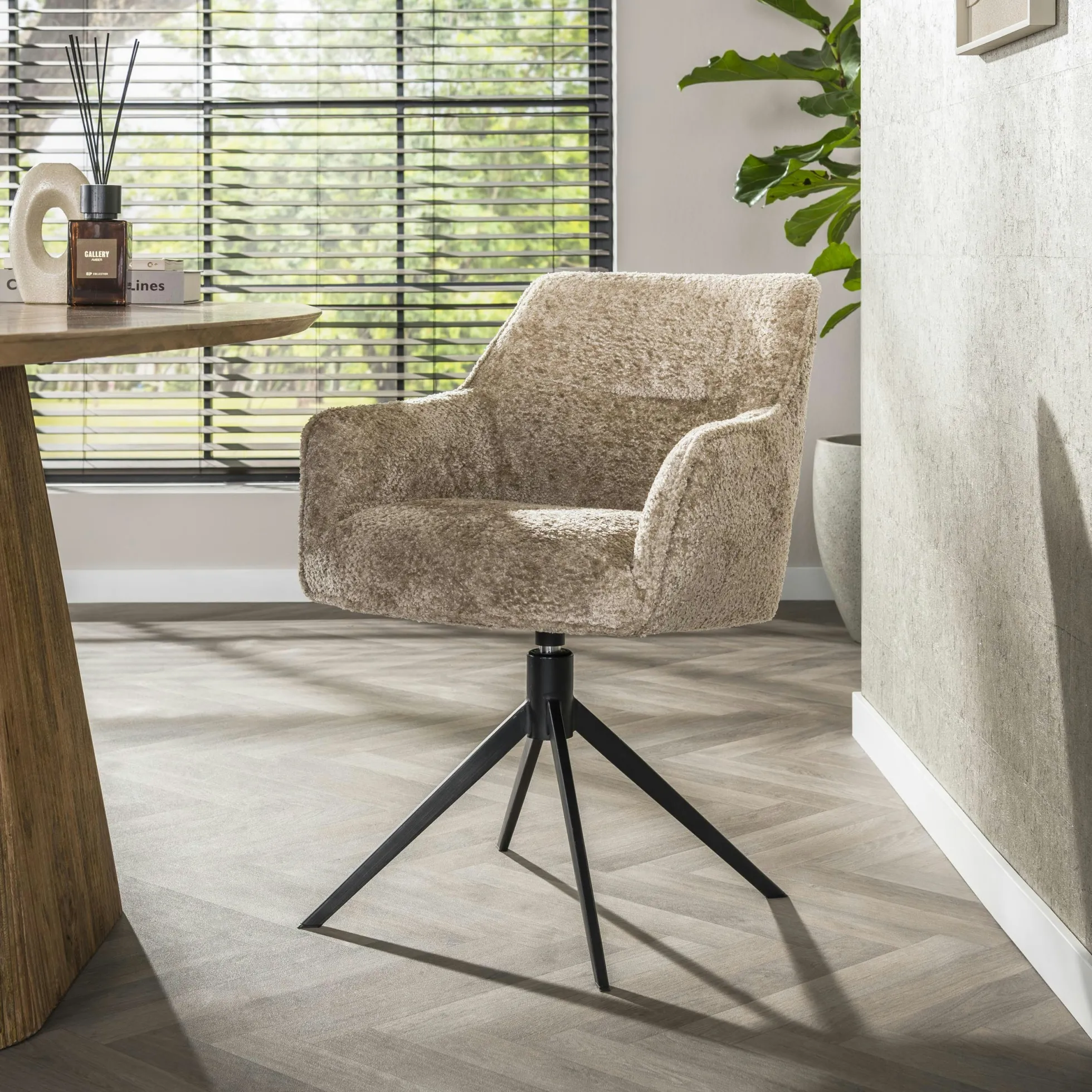 Fauteuil de table pivotant en bouclette douce sable (x2) MELBOURNE