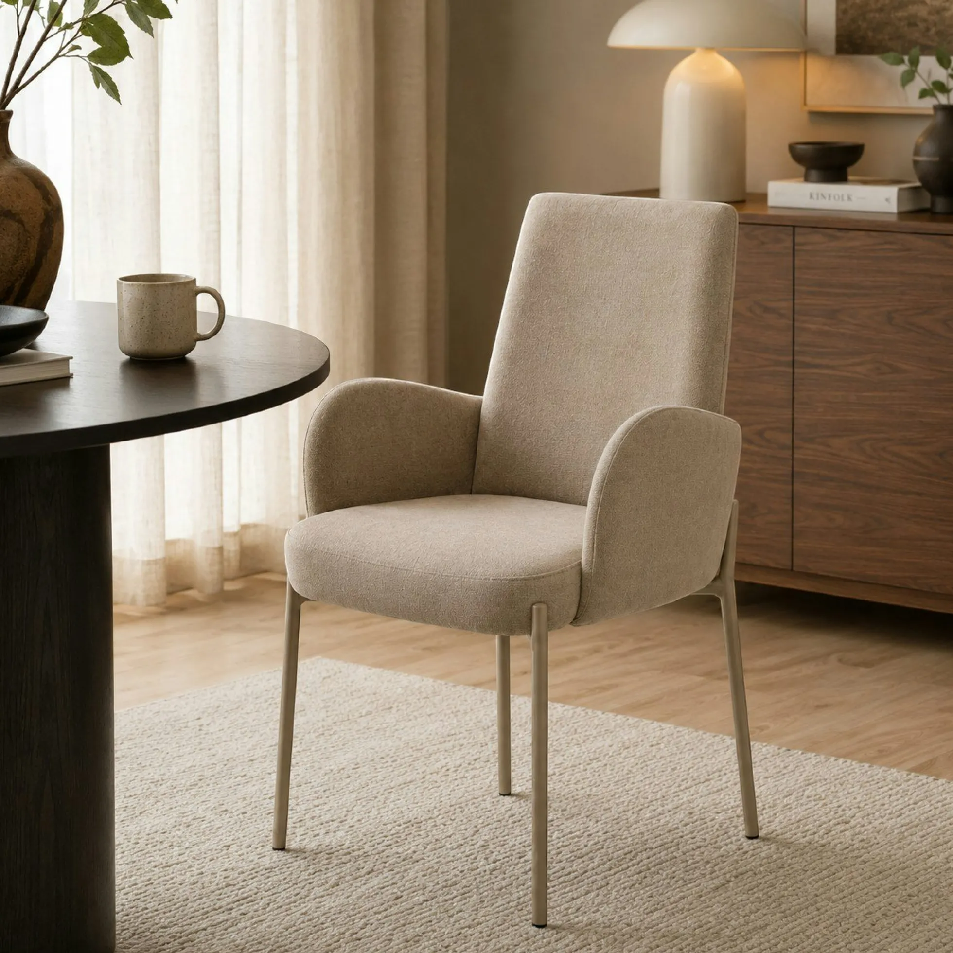 Fauteuil de table tissu beige pieds beige (x2) AUREN