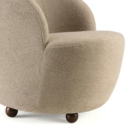 Fauteuil rembourré en tissu taupe CASTILLE