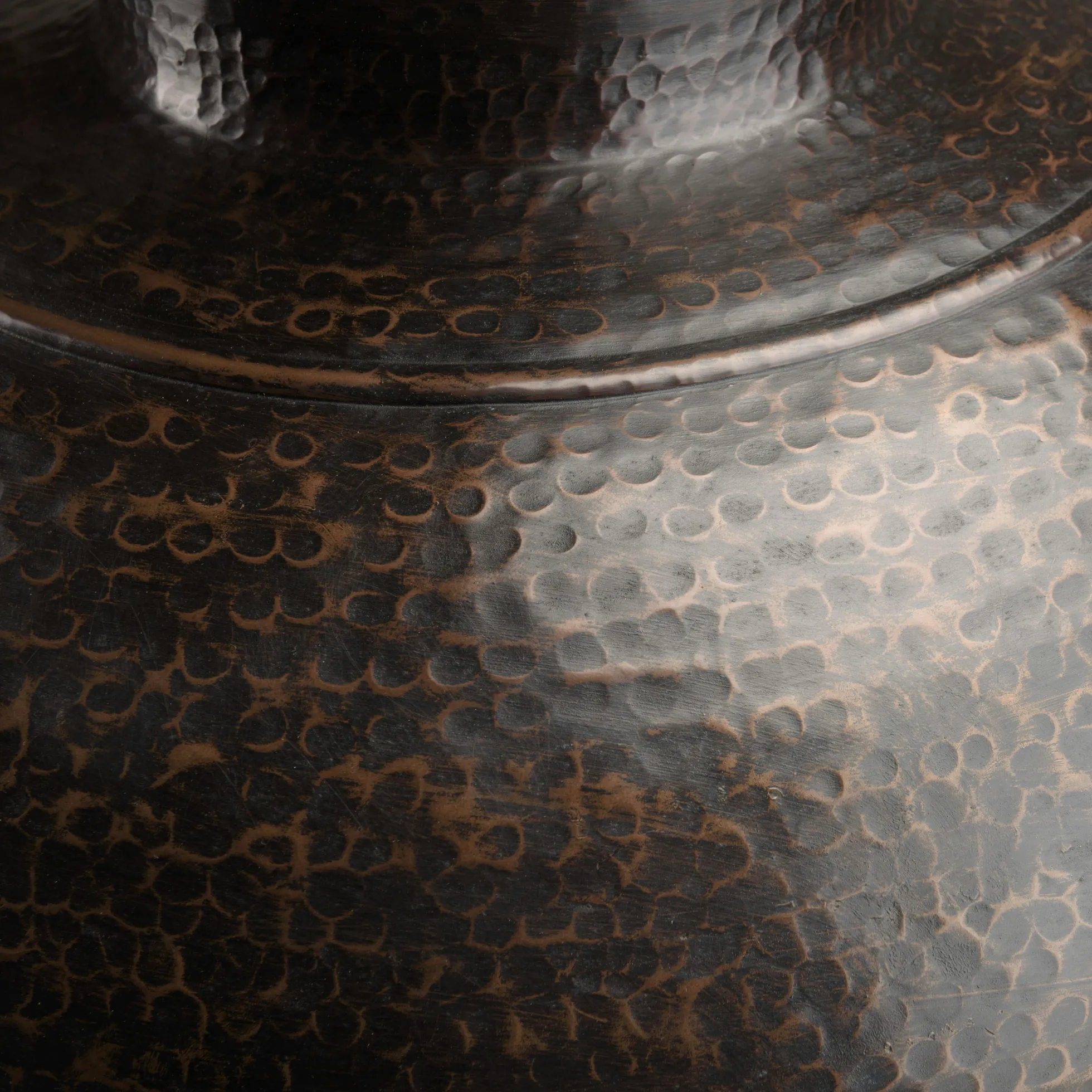 Grand vase rond couleur cuivre/noir effet vieilli H73,5 cm NADOR