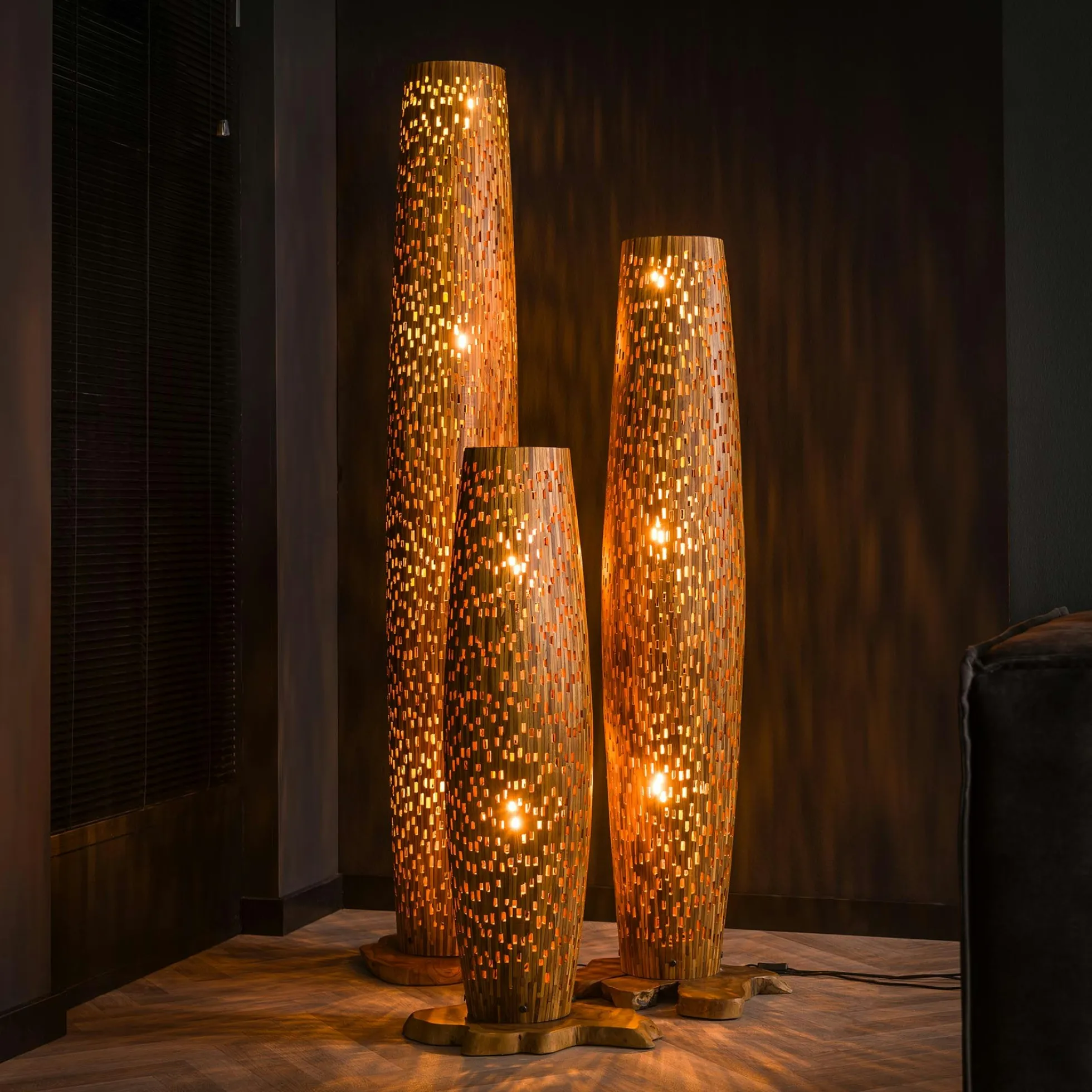 Lampadaire en bois de teck recyclé 145 cm JAVA